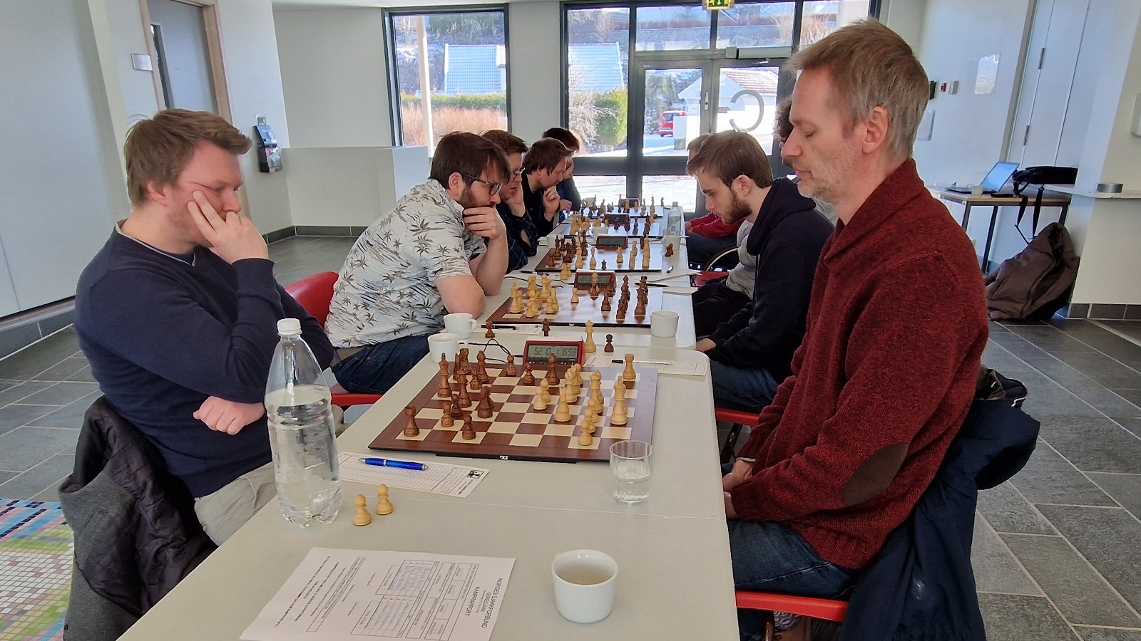 Sotra SK og Haugaland SK møttes i finalen i Vestlandsserien. Kampen endte uavgjor, men med seier på øverste bord ble det Haugaland som trakk det lengste strået. Foto: Tom Eriksen